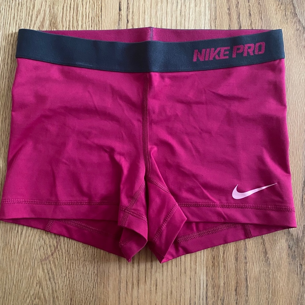 NIKE PRO SHORTS